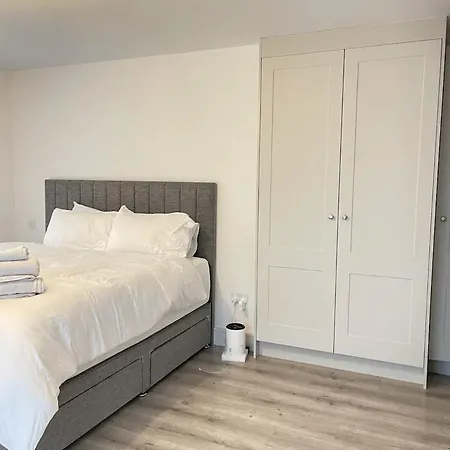 Homestay New Build, Ensuite In