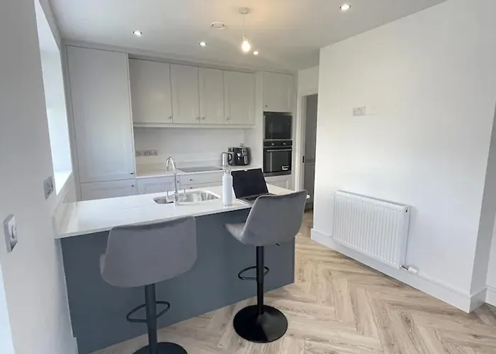 New Build, Double In Trim